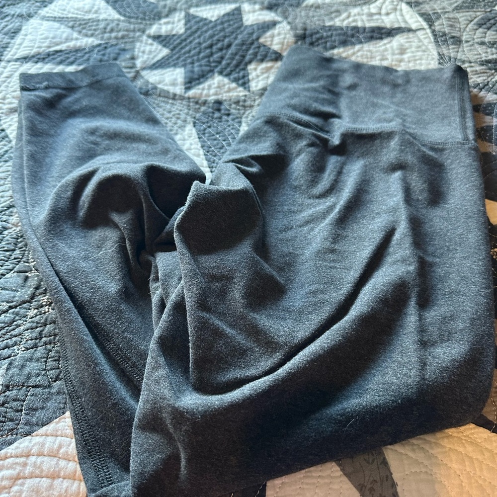 lululemon athletica older grey leggings